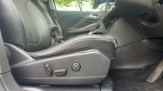 Vauxhall Grandland X 1.6 Hybrid4 300 Business Ed Nav Premium 5dr Auto Hatchback